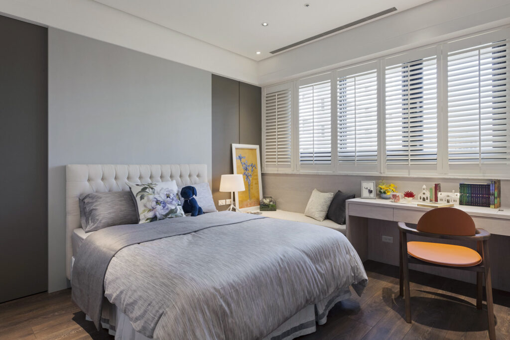 Window Shutters Installation in Tampa Palms, FL